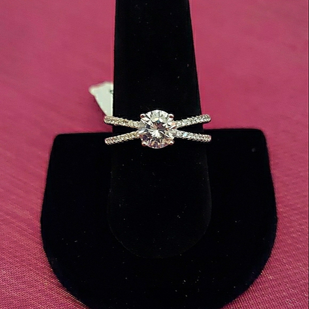 Diamond-Like Split Band 925 Sterling Ring